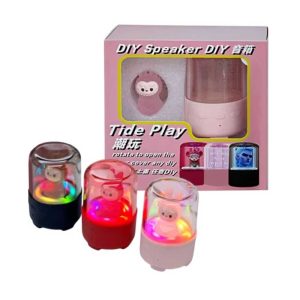 مینی اسپیکر فانتزی مدل SP-250611-1 با چراغ RGB و قابلیت تعویض درپوش در سه رنگ مختلف به همراه جعبه محصول